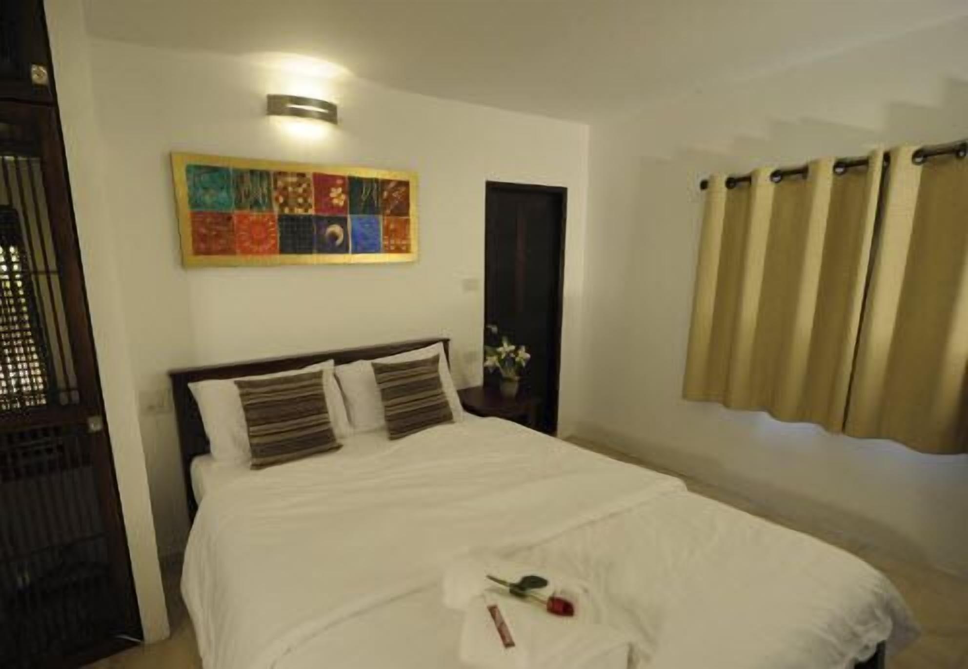 Baantalay Thungwualaen Hotell Pathiu Exteriör bild